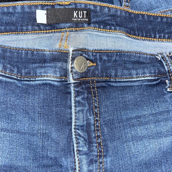Kut Catherine  boyfriend denim 
22W - Picture 5 of 7
